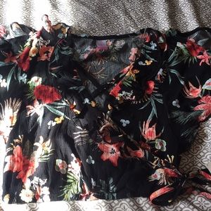 Floral crop top size small